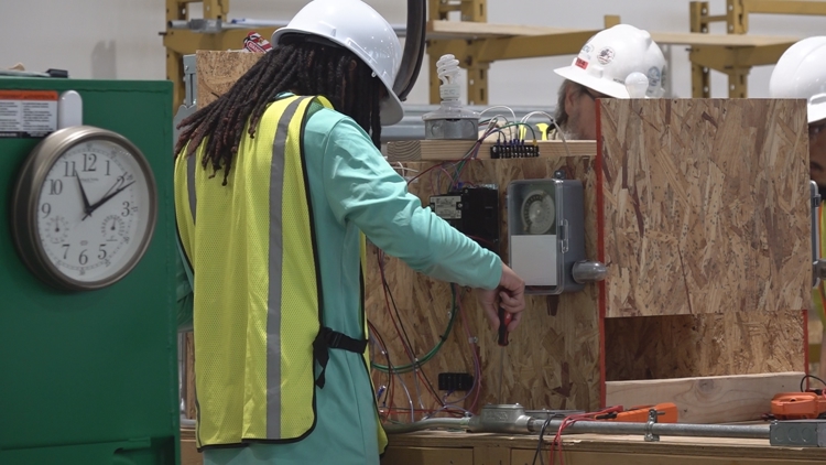 TSTC partners with Department of Licensing and Registration to speed up the path to electrician licenses — Waco Technology news