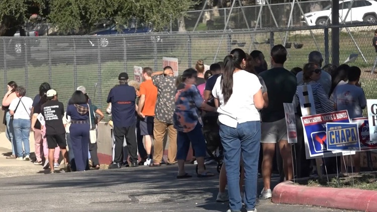 Early voters in Bexar County say voting machines are 'switching' up their selections. Election officials are 'monitoring closely.' — KENS 5 (San Antonio), Waco Community news