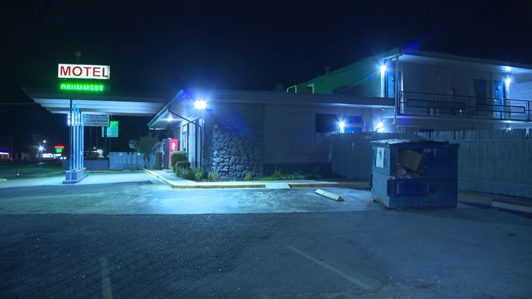 Newborn's body found near Texas dumpster. Arrest affidavit reveals disturbing timeline — KHOU 11 (Houston)