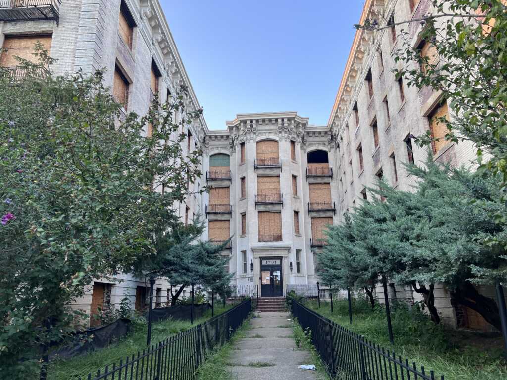 “What the heck is going on at the peace apartments in Mt P?” — PoPville DC, Waco Sports news